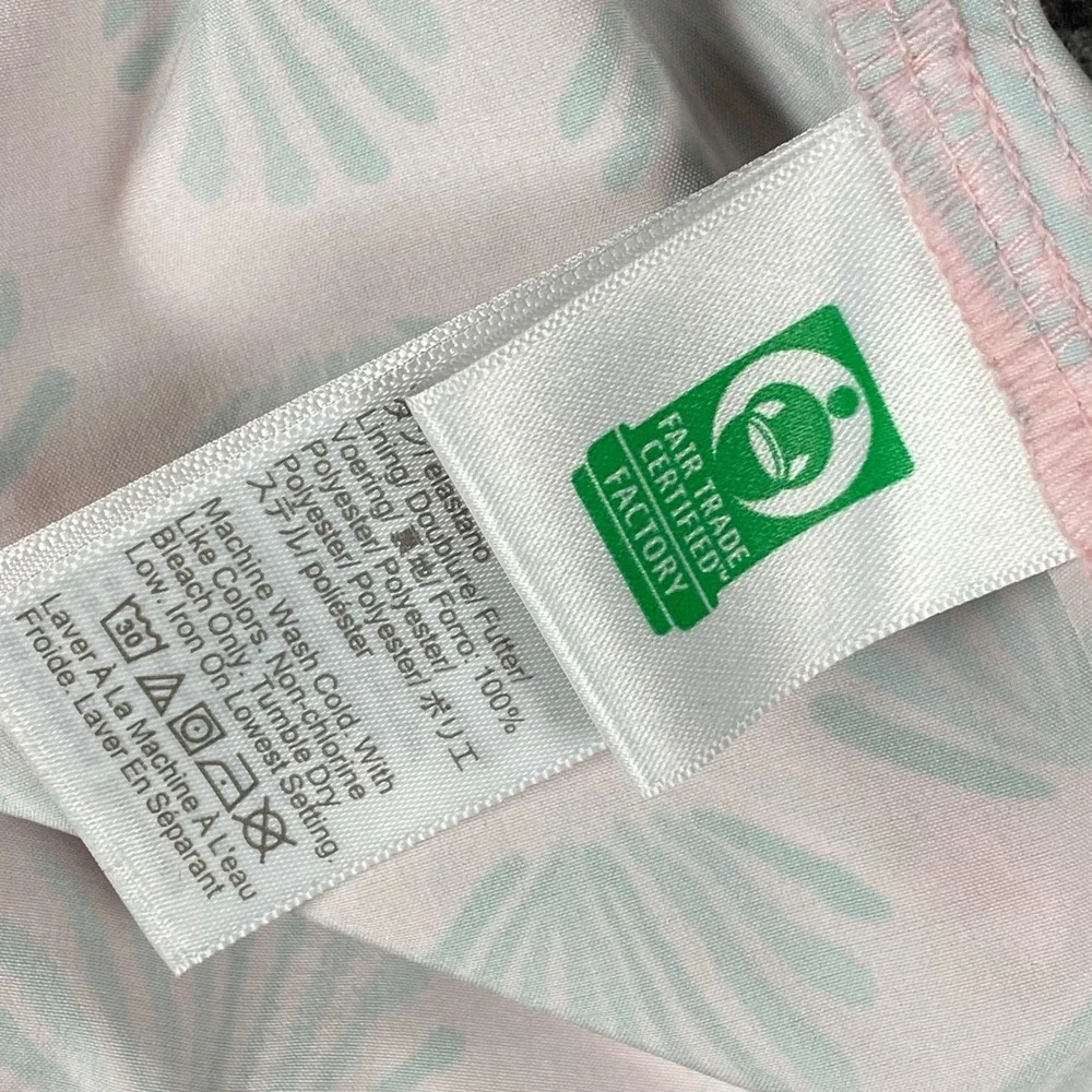 J.Crew Mens Swim Trunks Large Pink Seashell Flex Swimwear‎ BW492 Beach Pool